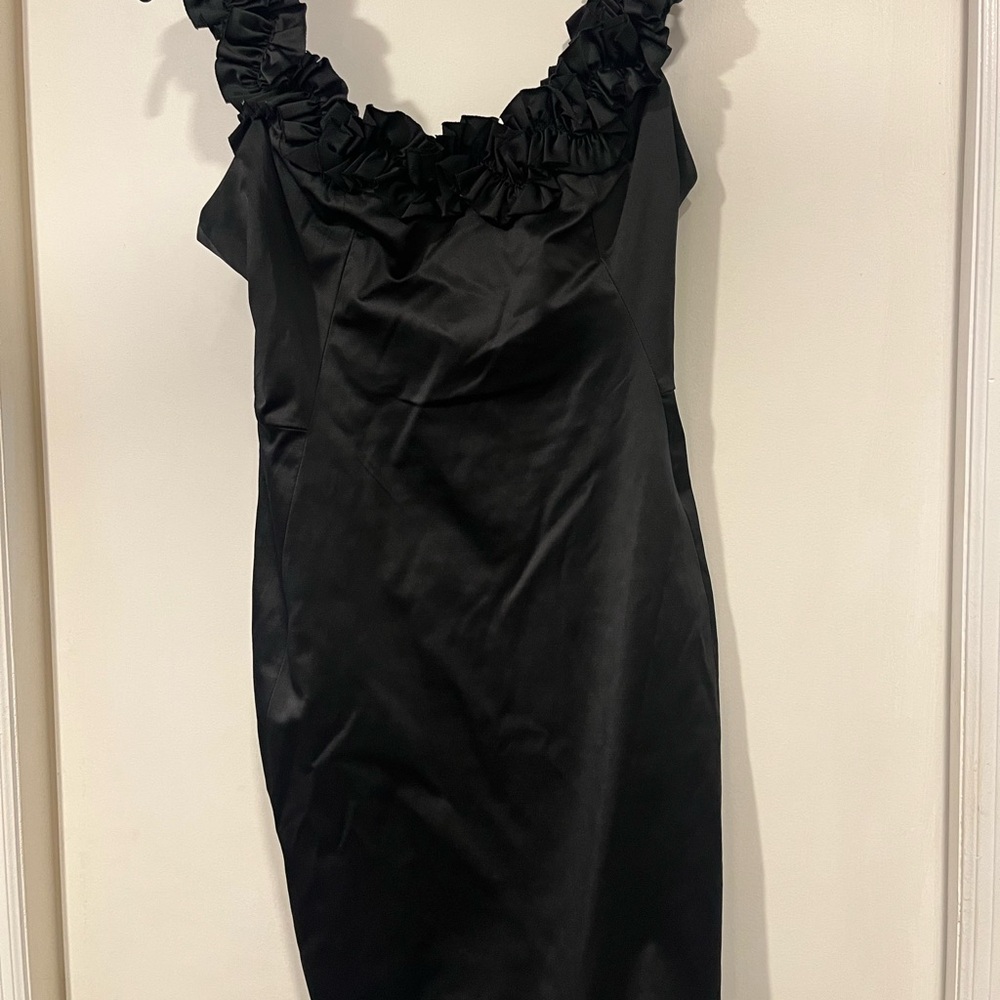 Maggy London Elegant Black Ruffled Dress
